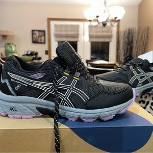 ASICS Women’s Gel “Adventure 8” Running Shoes Size 7 Wide